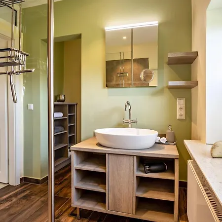 Holiday home Altes Fischerhaus Doese *